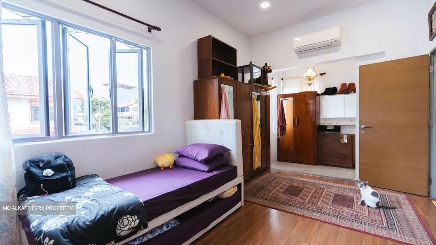 Peakview Estate (D16), Semi-Detached #553787311